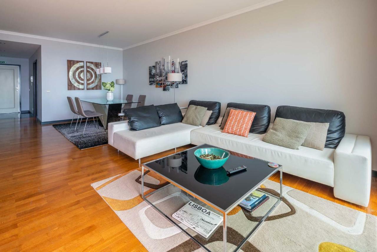 Oceanside Terrace Apartment By Holiday Rental Madeira Funchal  Eksteriør billede